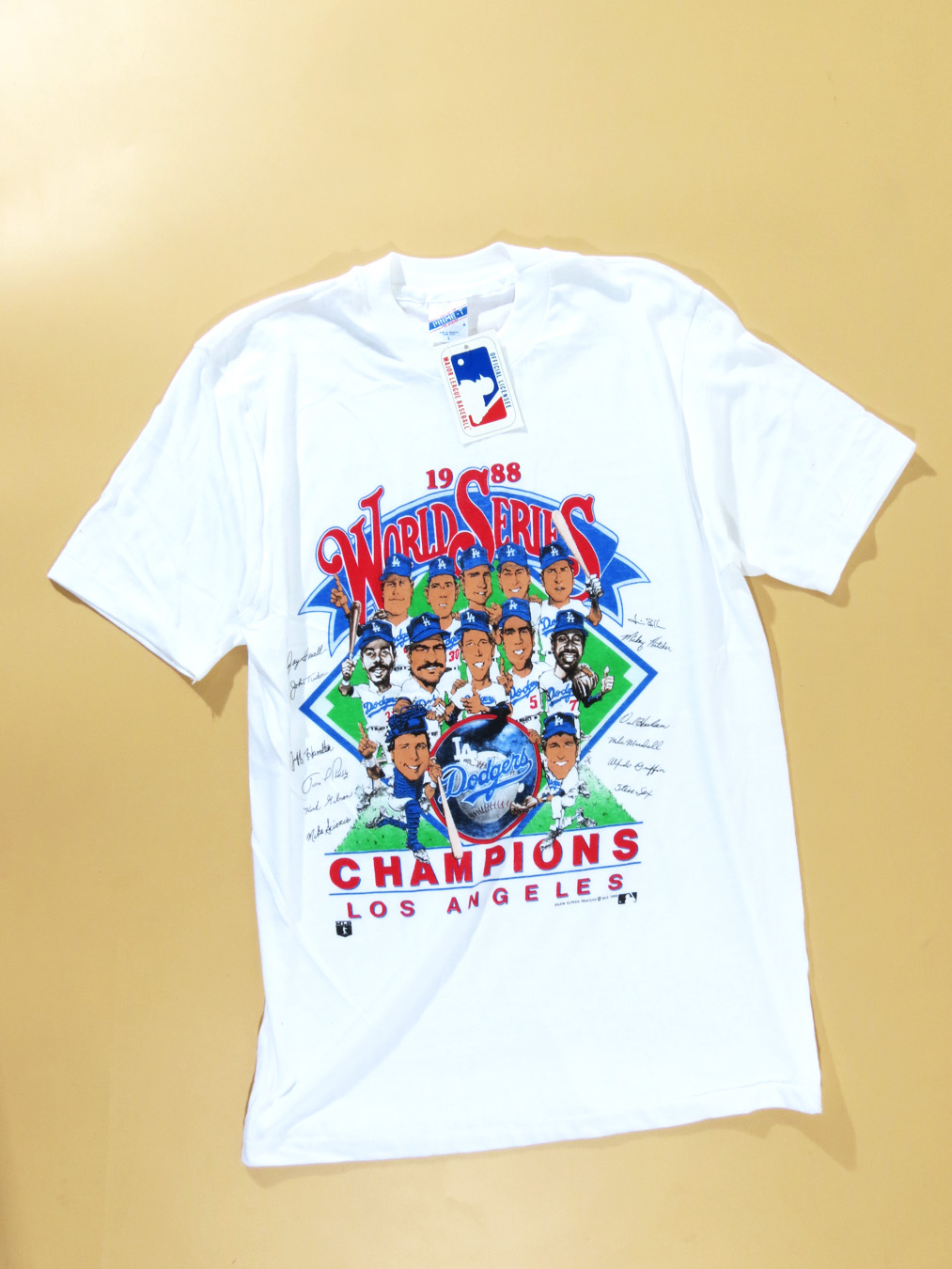 NWT 1988 LA Dodgers World Series Champions T-Shirt - 5 Star Vintage