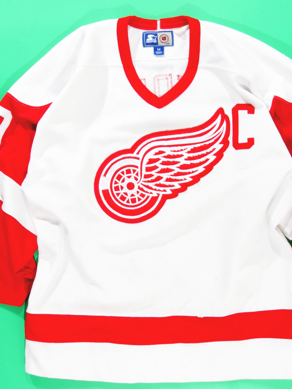 90's Steve Yzerman Detroit Redwings Starter NHL Jersey Size Large