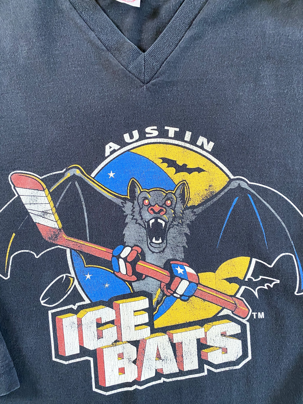 Vintage Austin Ice Bats OT Sports CHL Hockey Jersey, Size Large – Stuck In  The 90s Sports