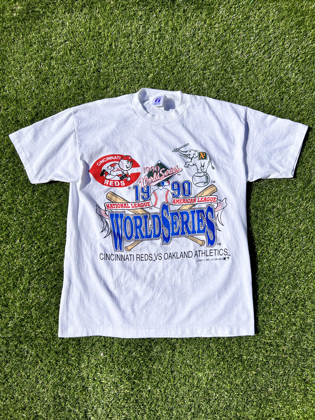 Vintage 1990 MLB Cincinnati Reds World Series Champions T-shirt